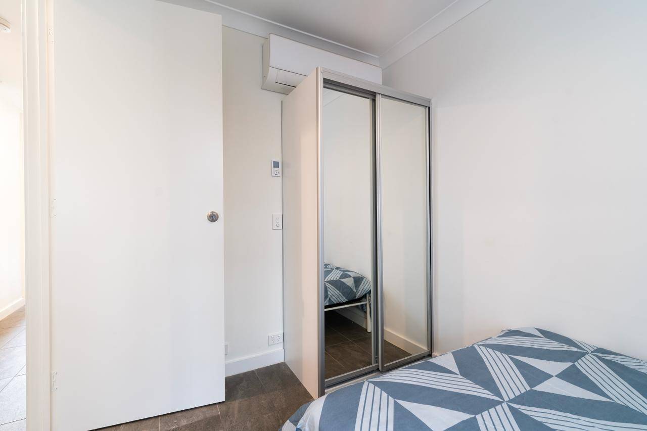 1 Norman-Room K-041