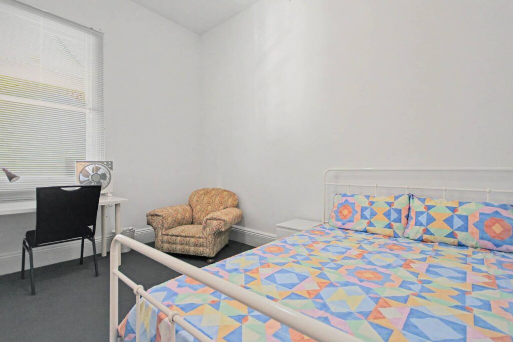 102-Philip-Street-Room E-025