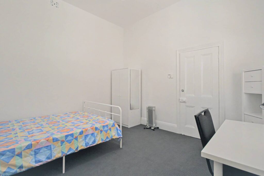 102-Philip-Street-Room E-027