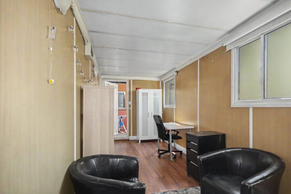 13-Rankine-Rd-Mile-End-Room F-034