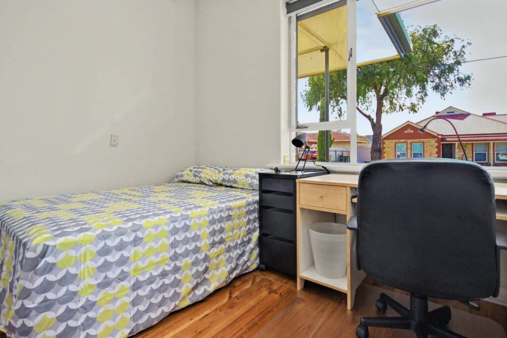 15-Boronia-Str-Klemzig-Room A-013