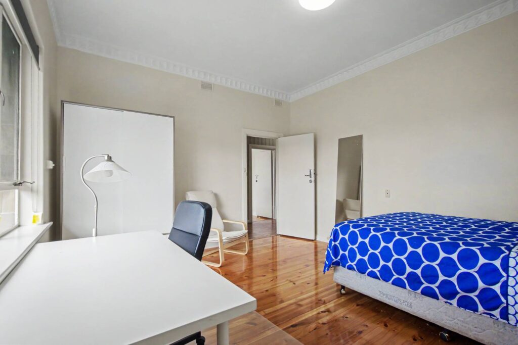 15-Boronia-Str-Klemzig-Room E-030
