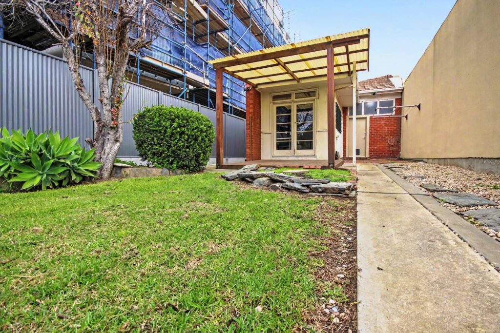 21-Adelphi-Glenelg-Main House-008