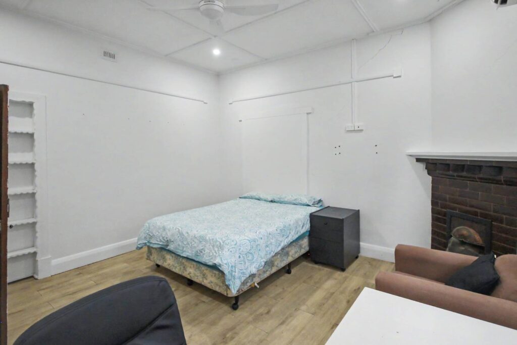 21-Adelphi-Glenelg-Room D-023
