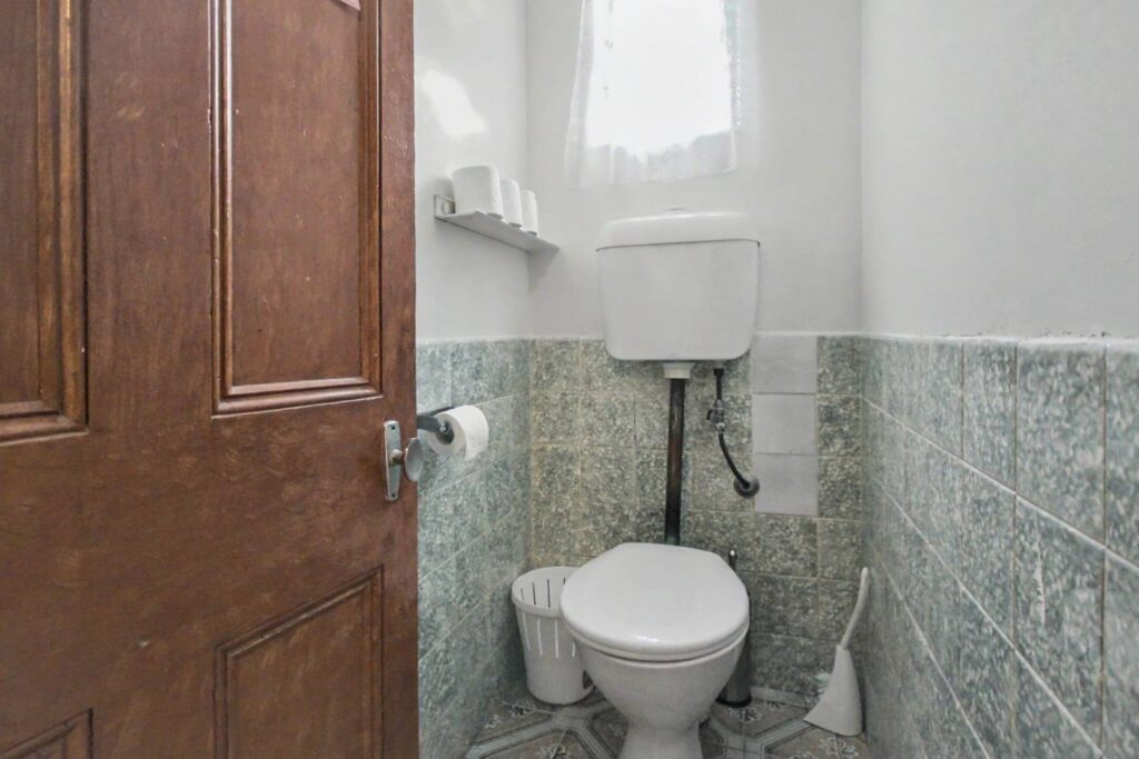 3-Corwra-Mile-End-Main House-004