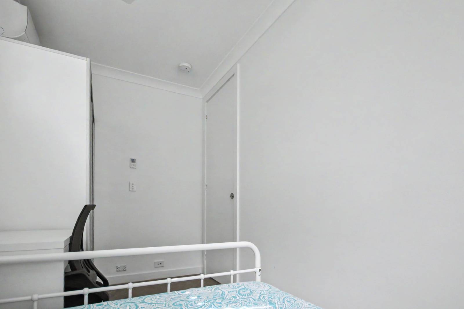 3-Norman-Room J-040