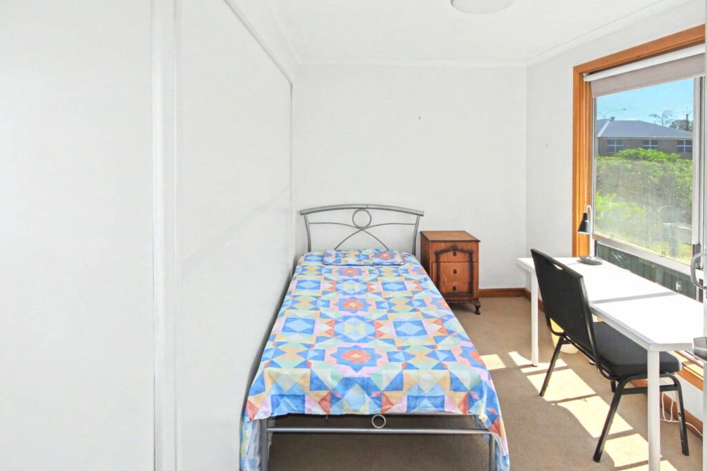 37-Milne-at-Vale-Park-Room G-038