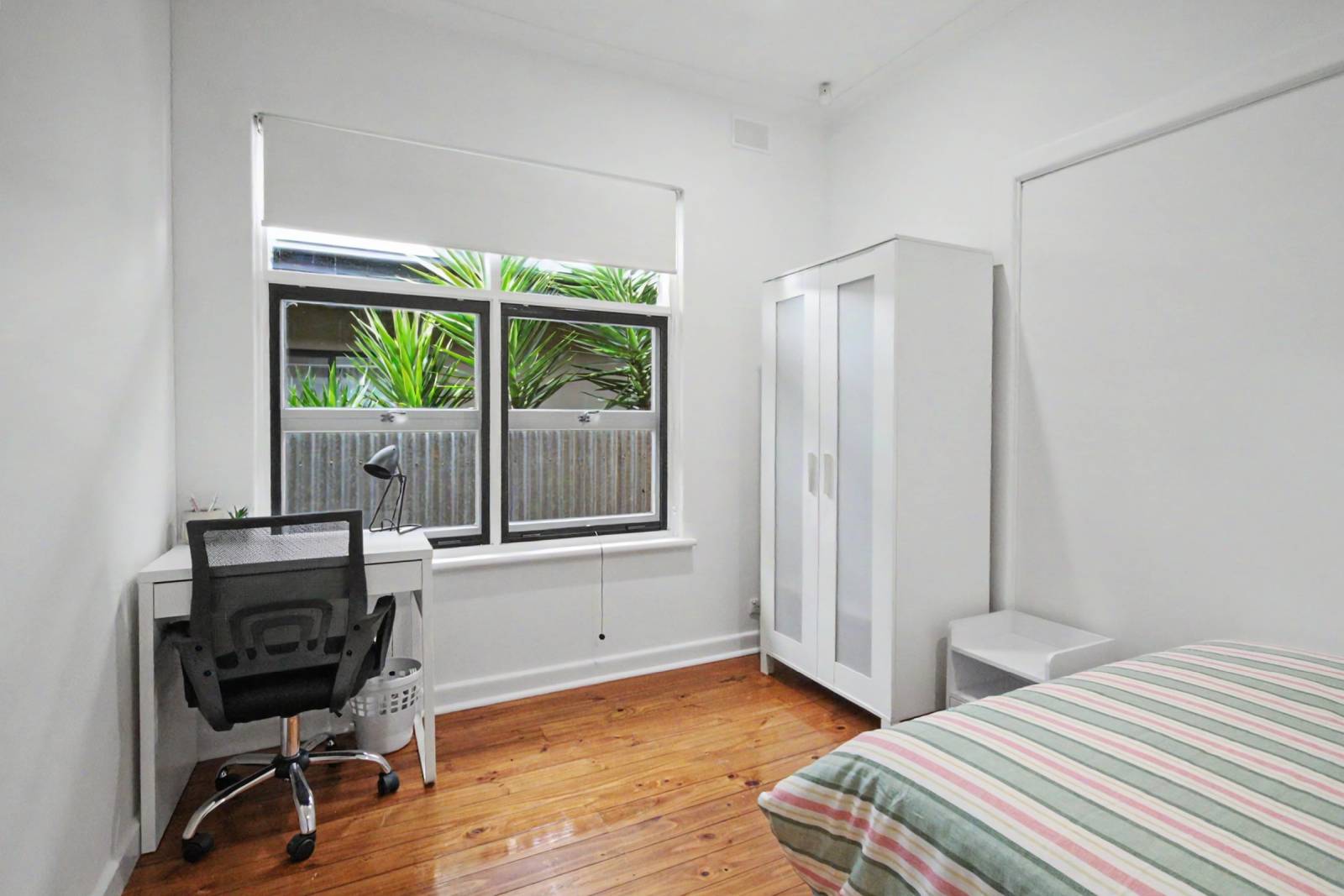 4-Fox-Avenue-Room E-025
