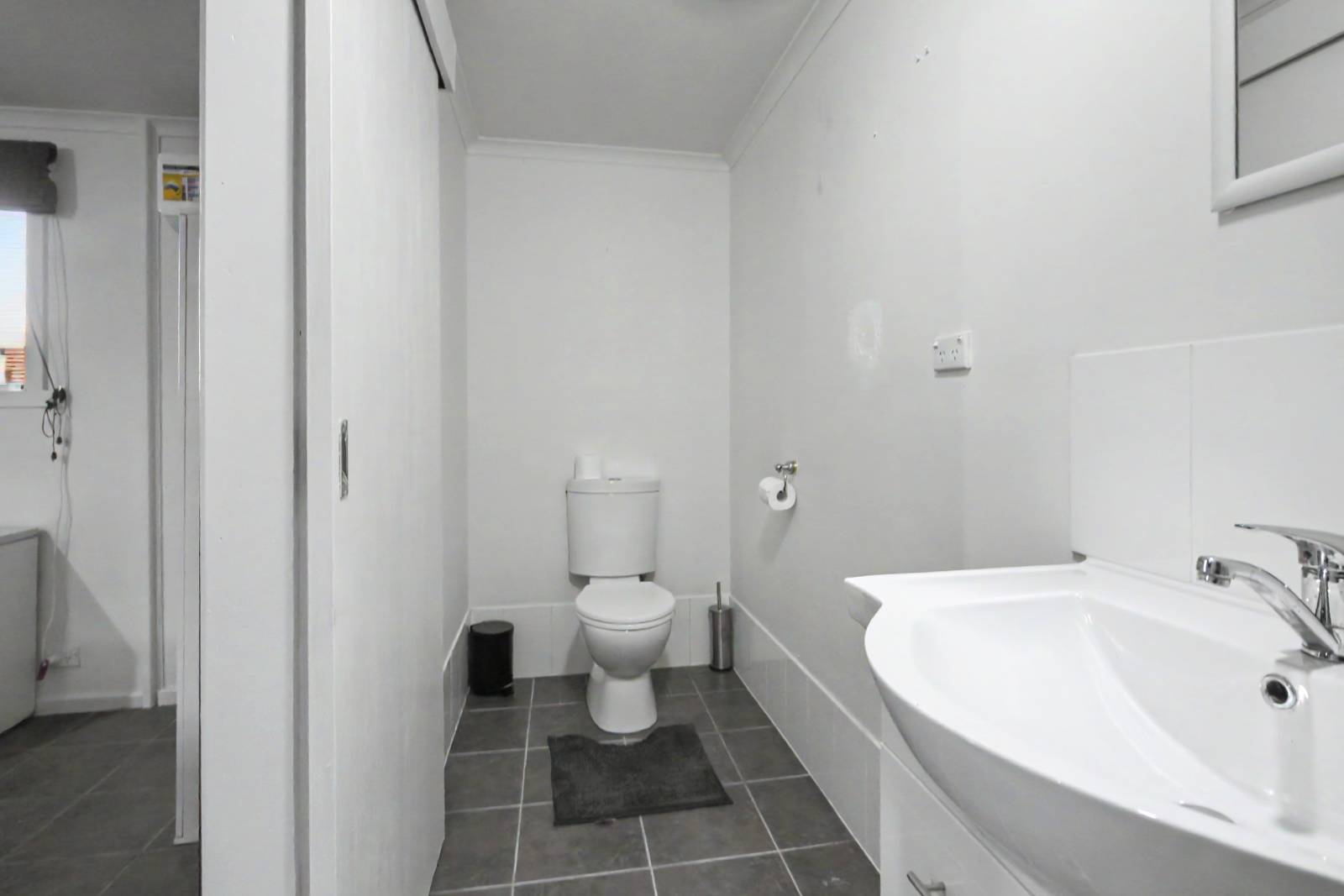 60-Collingrove-Avenue-Broadview-Room F-036