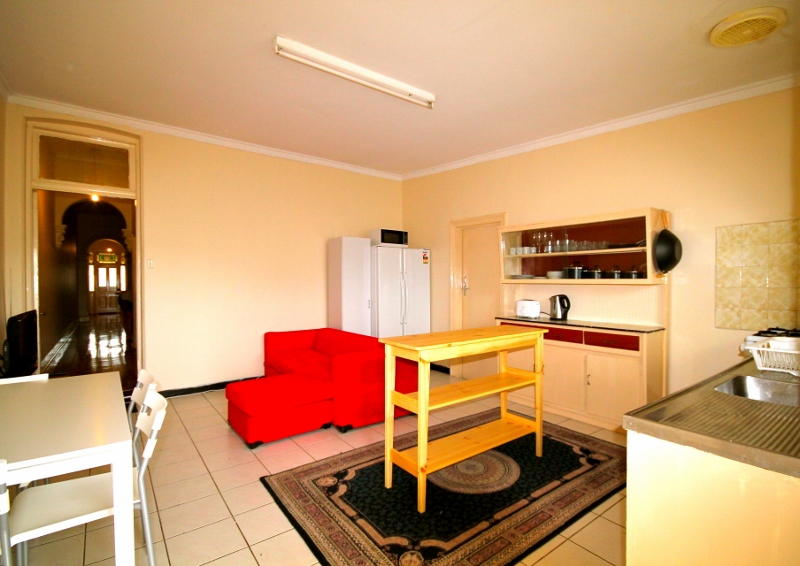 Mile End Henley Beach Road House (6)