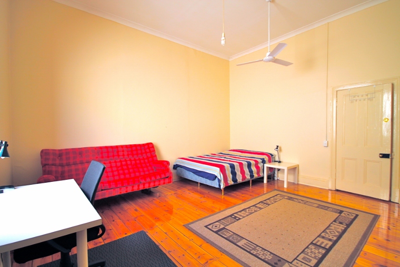 Mile End Henley Beach Road Room D (2)