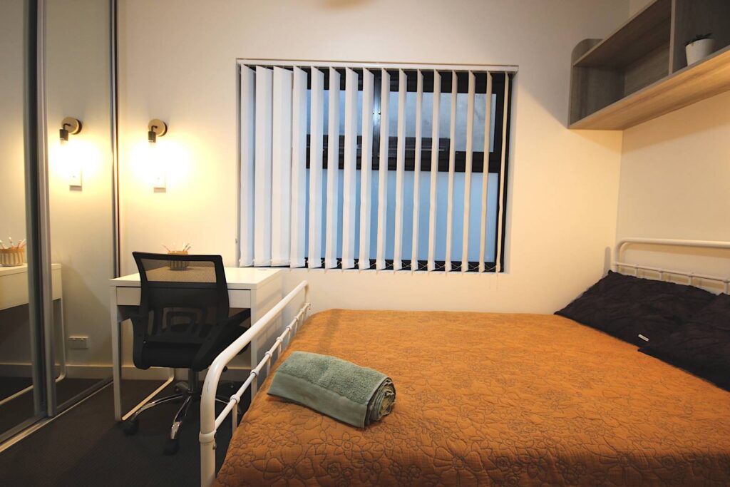 Woodmere-Room E-035