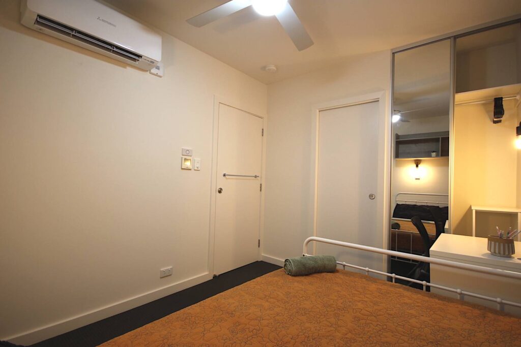 Woodmere-Room E-036