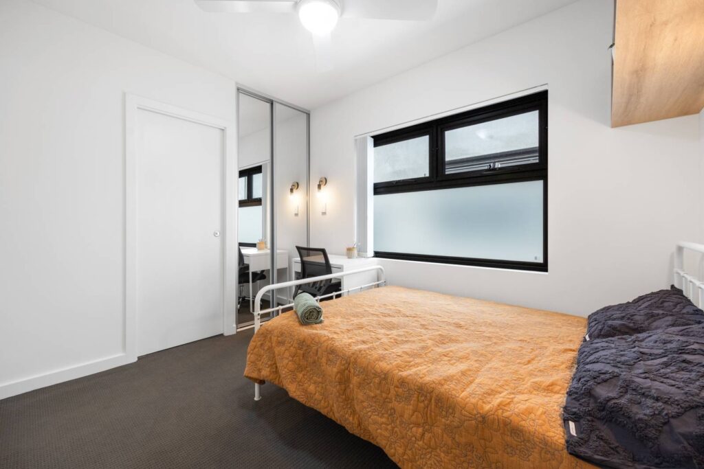 Woodmere-Room E-038