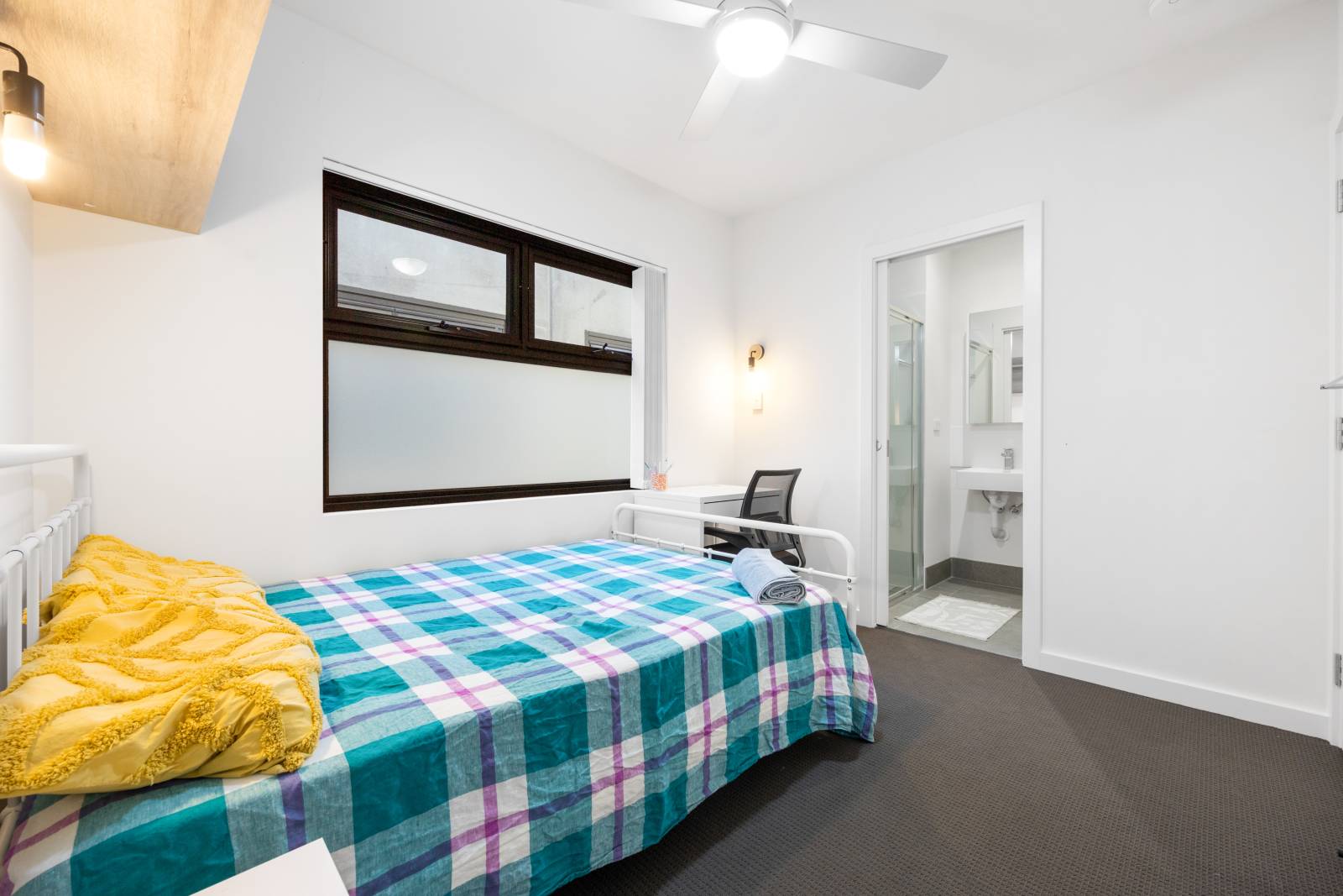 Woodmere-Room F-041
